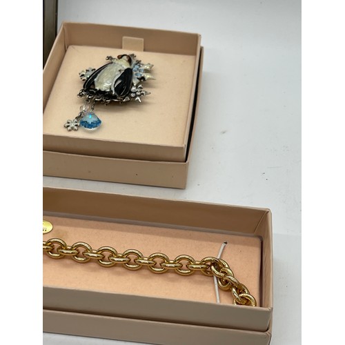 520 - Selection of boxed costume jewellery etc