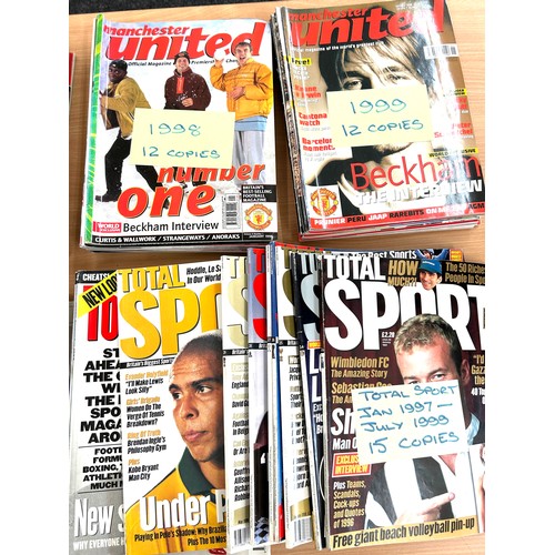 282 - Large selection of Manchester United magazines, news papers from the 90's and early 2000's