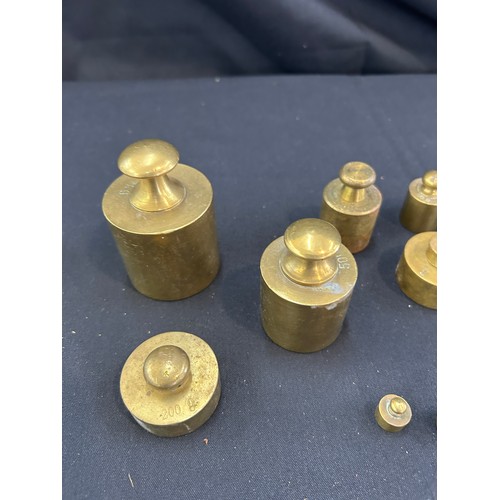 100 - Selection of vintage bell brass weights