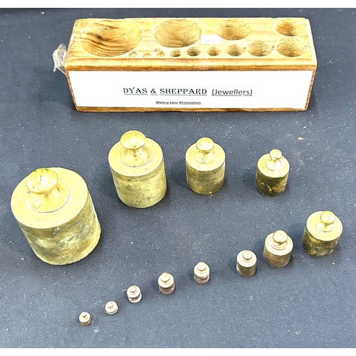 29 - Selection of possibly Dyas&Sheppard Watery Lane Birmingham bell brass weights ( smallest weight not ... 