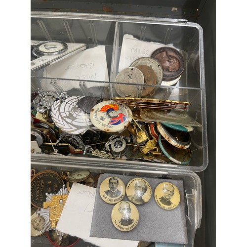 89 - Large selection of replica medals