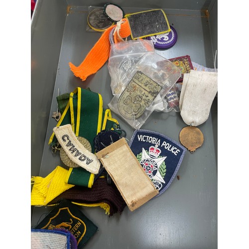 195 - Large selection of assorted girl guiding ephemera