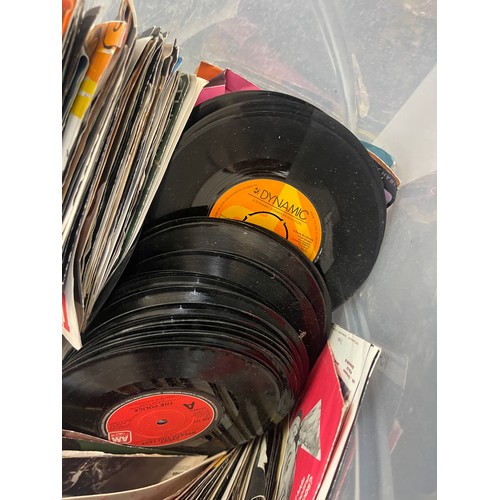 228 - Selection of approximately 200 plus 45s includes Jermine, Gazza etc