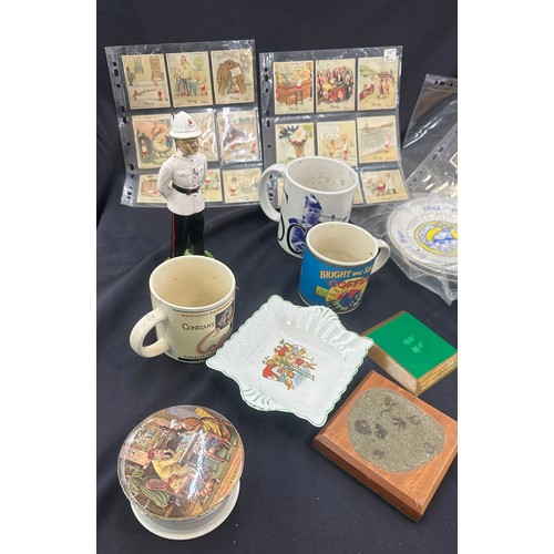 199 - Selection of collectable miscellaneous to include cigarette cards, porcelain etc