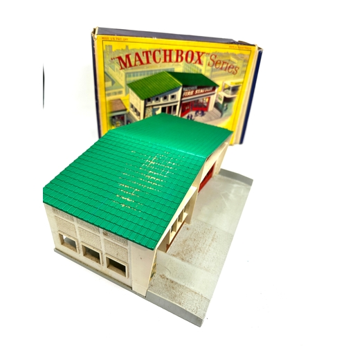 541 - Original boxed Matchbox series MF-1 Fire Station