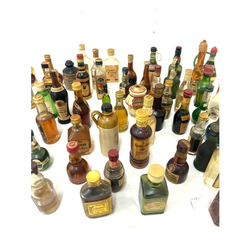 235 - Selection of miniature alcohols to include Southern Comfort, Jack Daniels, Gin etc