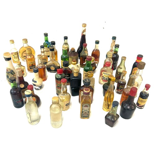 190 - Selection of miniature alcohols to include port, rum, vodka etc