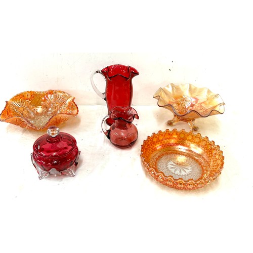 278 - Selection of vintage glassware to include cranberry and carnival glass