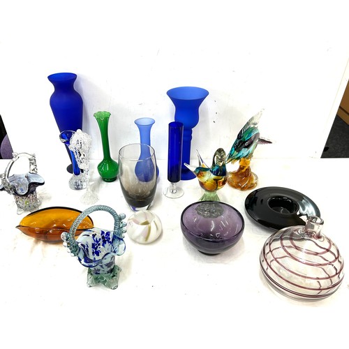 169 - Selection of coloured glassware to include Murano