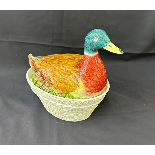21 - Large duck egg holder crack to base measures approx length 14 inches, width 8 inches and height 12 i... 