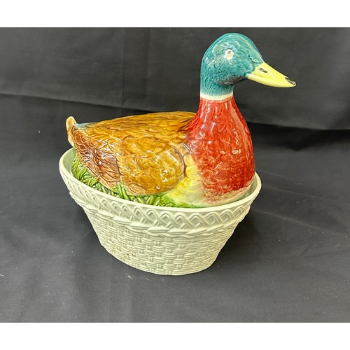 21 - Large duck egg holder crack to base measures approx length 14 inches, width 8 inches and height 12 i... 