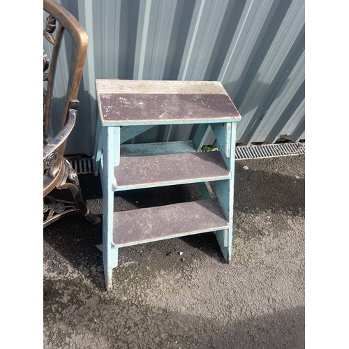 100P - Vintage outdoor step ladders/ plant stand