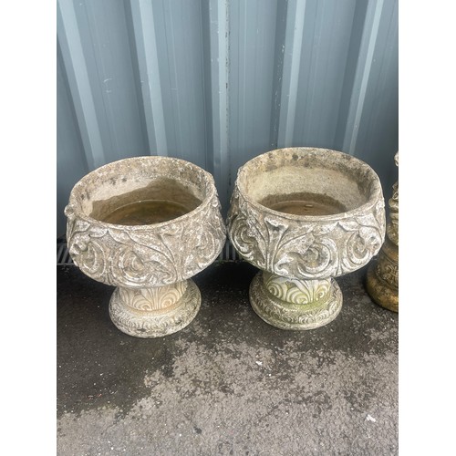 101C - Pair of concrete ornate plant stands, measures approximately 13 inches tall