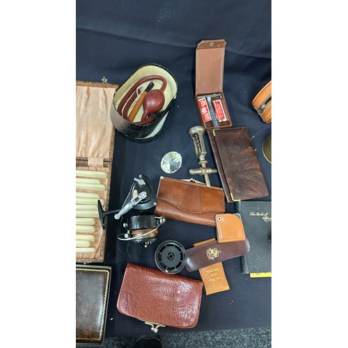 242 - Selection of vintage collectable items to include medical instruments, fishing reels, purses/wallets... 