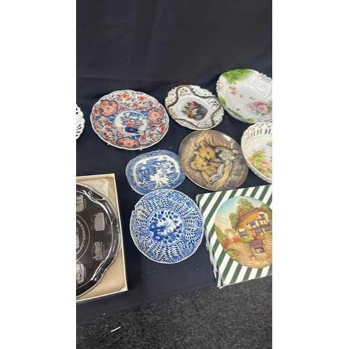 194 - Selection of China to include plates etc