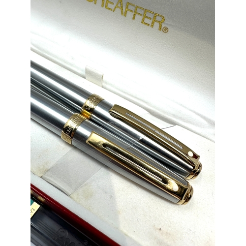 530 - As new boxed sheaffer ballpoint pen & pencil