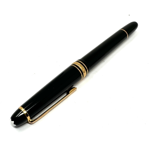 533 - Montblanc 4810 14ct gold nib fountain pen