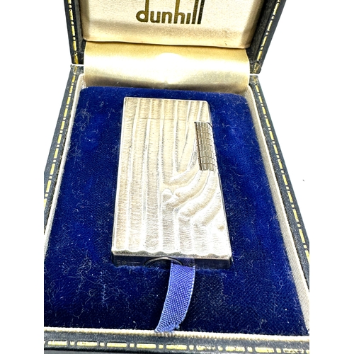 557 - Vintage boxed Dunhill cigarette lighter