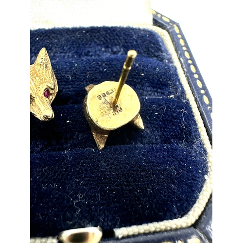 95 - Vintage 9ct gold ruby eye fox head earrings weight 5g