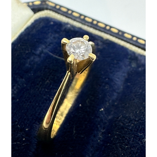 101 - 18ct gold diamond solitaire diamond ring weight 3g