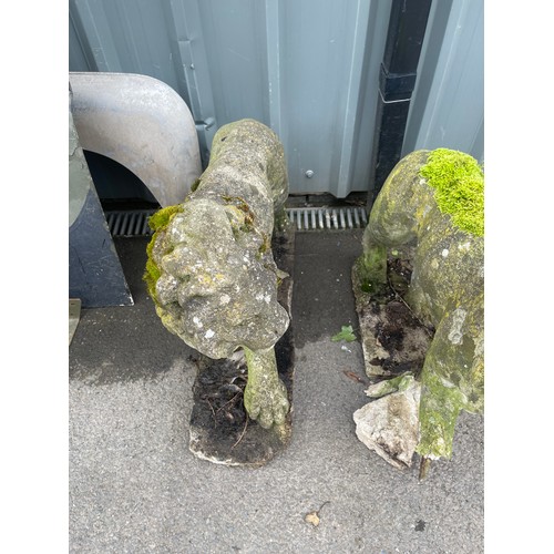 101L - Pair of concrete lion garden statues measures approximately 12 inches tall