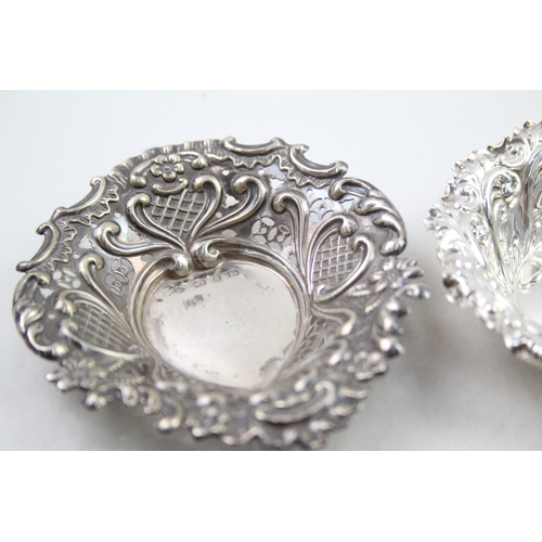 76 - 3 x .925 sterling pin / salt dishes