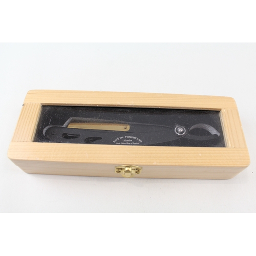 569 - Sweyn Forkbeard Straight Razor w/Wooden Box