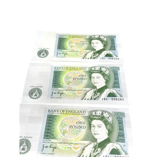 535 - 5 vintage j.b.page consecutive number unc one pound notes