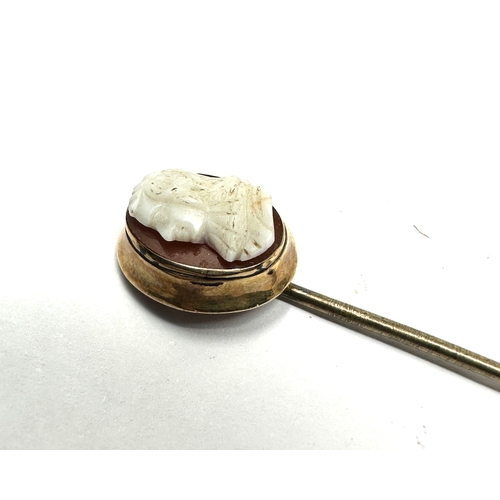 261 - Antique 9ct gold hardstone cameo stick pin 2.5g