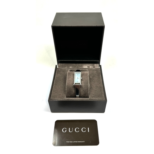 363 - Boxed Ladies Gucci 1500l quartz wristwatch in working order