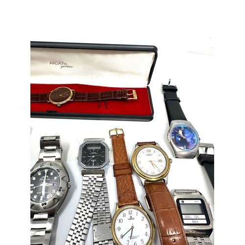 376 - Selection of vintage & later gents wristwatches all untested