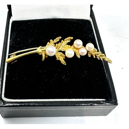 118 - 9ct gold leaf design & pearl brooch weight 3g