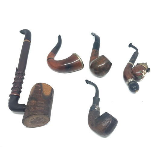 468 - Selection of vintage smoking pipes