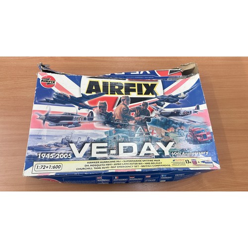 111 - 2005 airfix 60th anniversary VE-Day kit