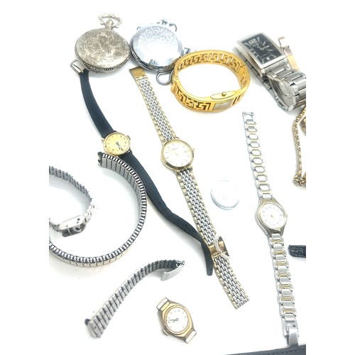 547 - Large selection of assorted wrist watches