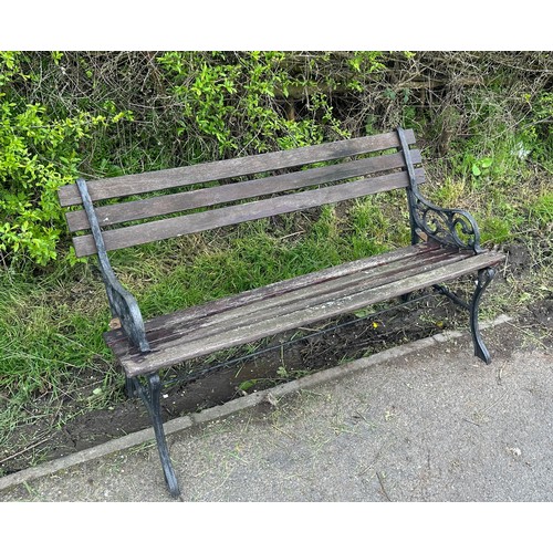 100B - Garden bench