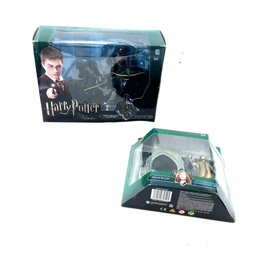 83 - Harry Potter and the order of Phoenix magical creatures, Sirius black, both in original packaging