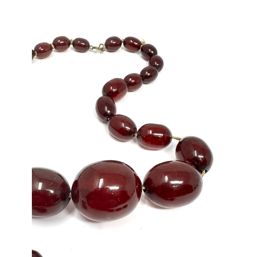 342 - Vintage Cherry Bakelite bead necklace internal streaking weight 51g