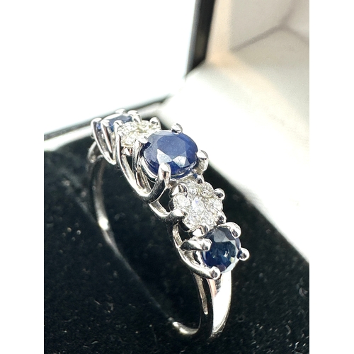 150 - 9ct white gold diamond & sapphire ring weight 2g