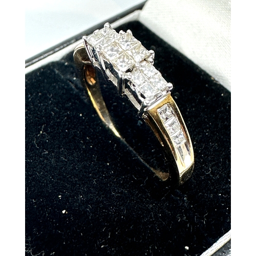 153 - 9ct gold diamond ring weight 2.8g est .50ct diamonds