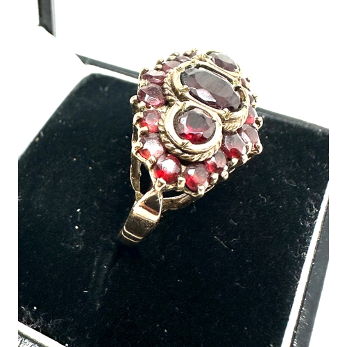 158 - 9ct gold garnet ring weight 5.8g