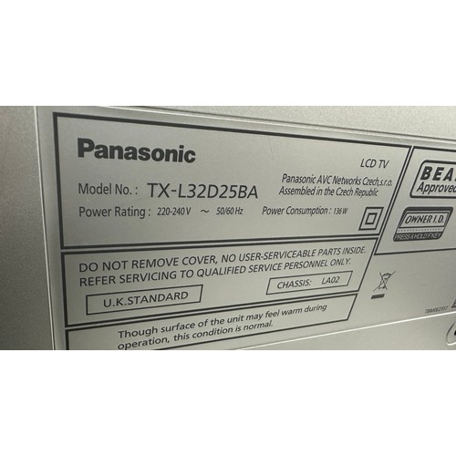 364 - Panasonic 32inch TV with remote tx/l32d25va, untested