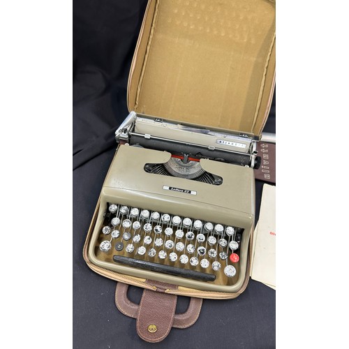 366 - Cased Netera 22 type writer