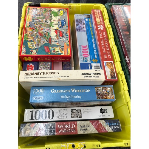 369 - Selection of assorted jigsaw puzzles, some factory sealed