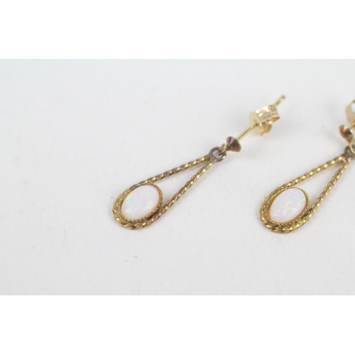 248 - 2 x 9ct gold opal earrings