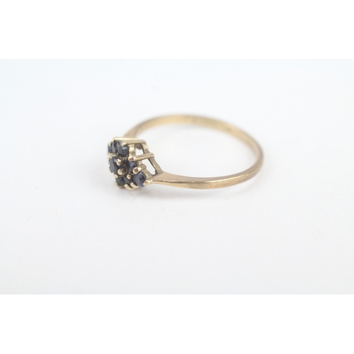 253 - 9ct gold sapphire cluster ring