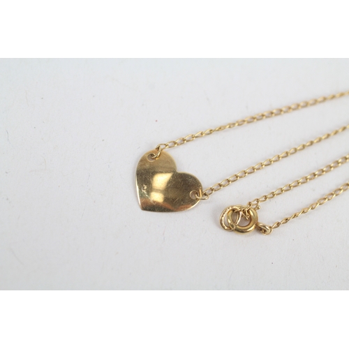 256 - 9ct gold heart-shaped anklet