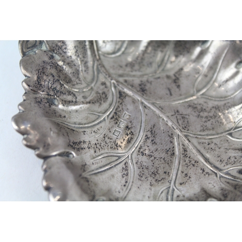 78 - Vintage HM 1951 Birmingham Sterling Silver Leaf Form Pin / Trinket Dish (20g)