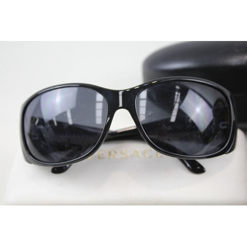 599 - Sunglasses Designer Glasses Inc Chanel, Prada, Versace x 4