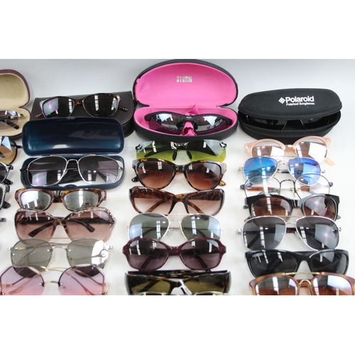 600 - Sunglasses Glasses Vintage Assorted Cases, Shaded, Unisex, Mens, Womens Job Lot